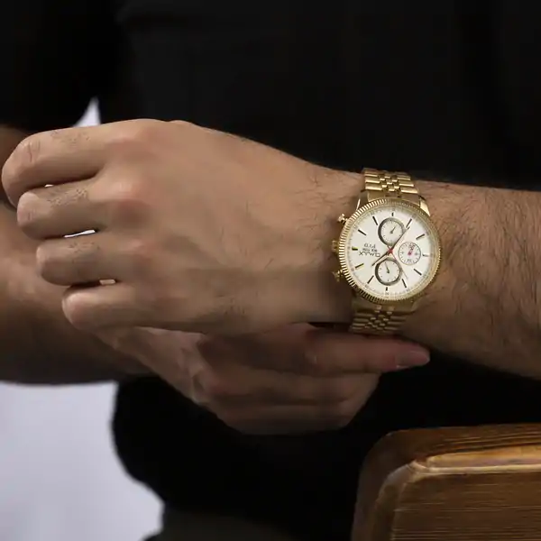 خرید ساعت مچی مردانه تا 51% تخفیف