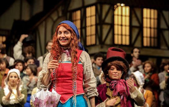 تئاتر کمدی موزیکال 