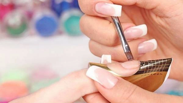 مانیکور ناخن 